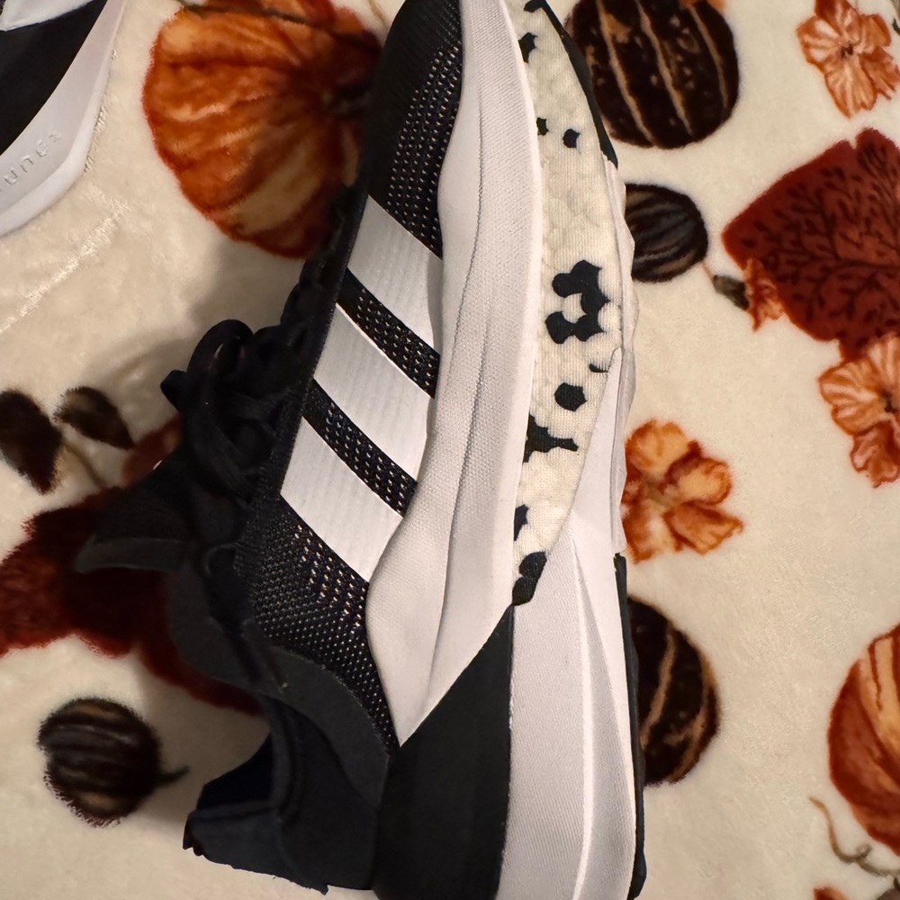 Adidas AvrynX Sneaker Black White Women's size 9.5